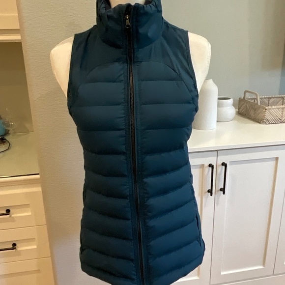 lululemon athletica Jackets & Blazers - LULULEMON DOWN VEST 4